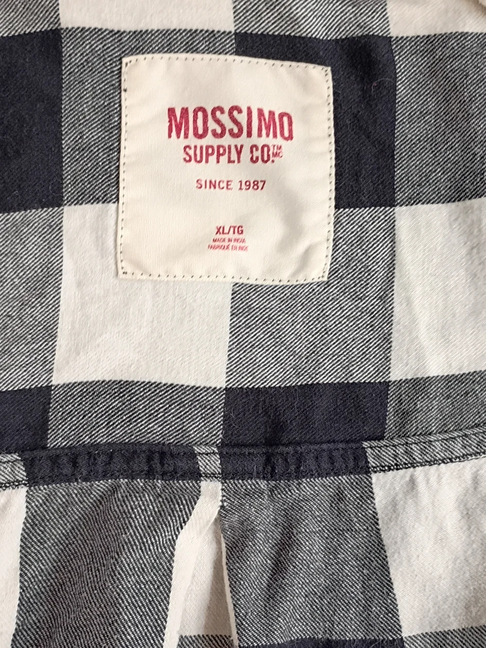 Mossimo women's black and white buffalo plaid flannel long-sleeve shirt XLG - Picture 3 of 3